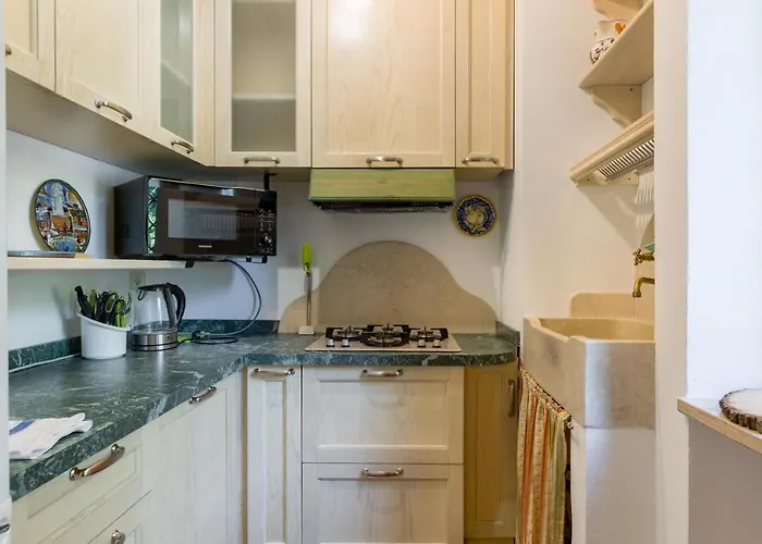 Romantic Cloister * ורונה